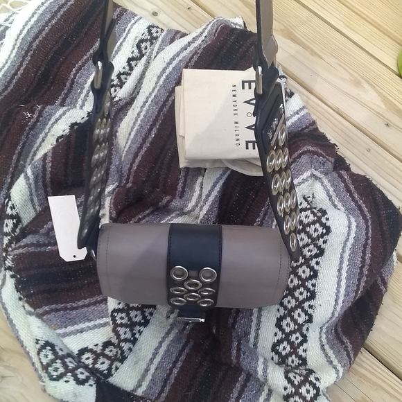 Evve Milano Eyelit Purse - Picture 2 of 3